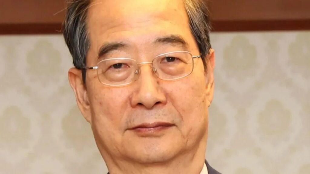 Antigo presidente sul-coreano sentenciado a 23 anos de prisão por violação da lei marcial