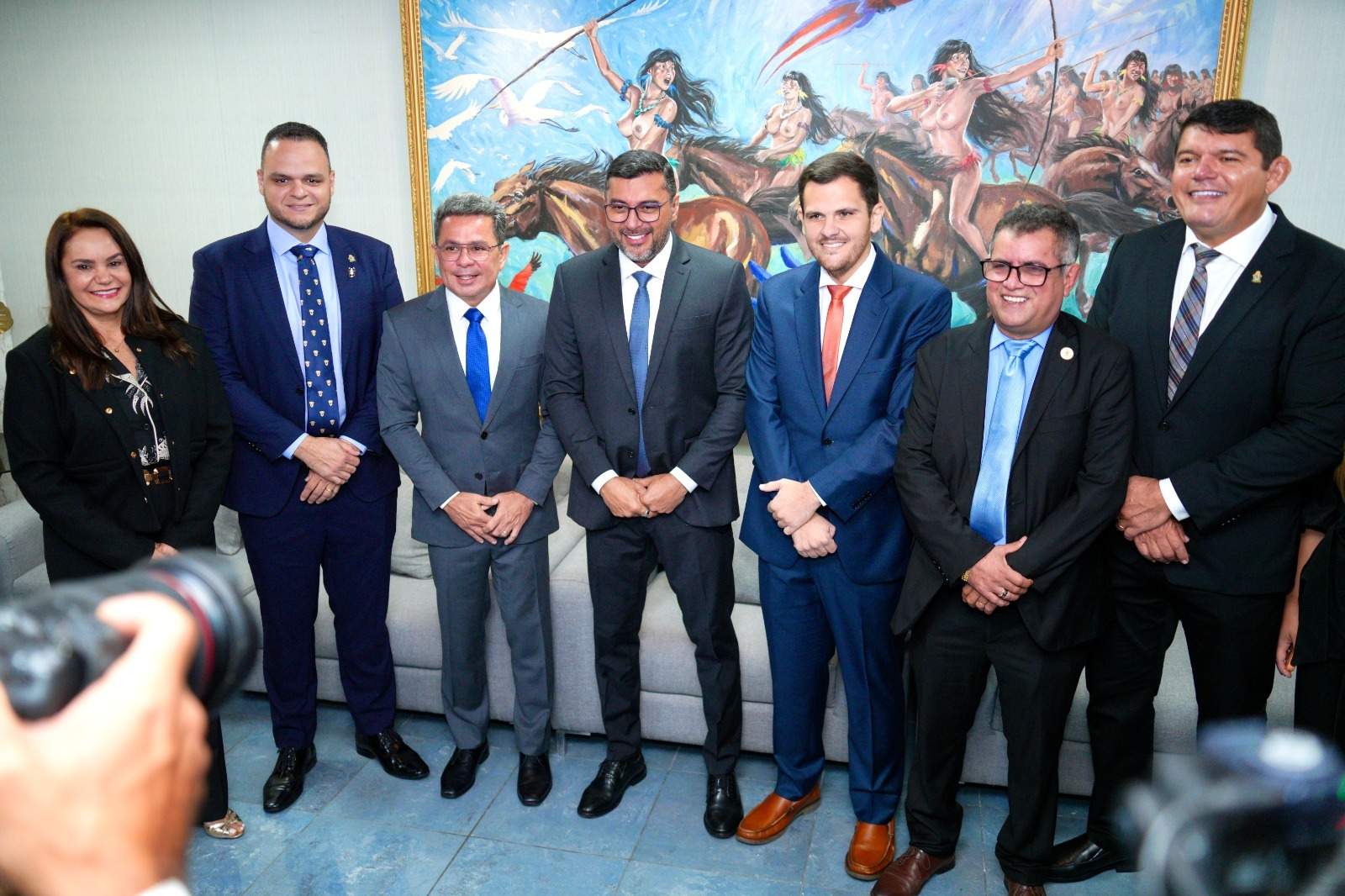 Prefeito em exercício Renato Junior marca presença na abertura dos trabalhos da Aleam