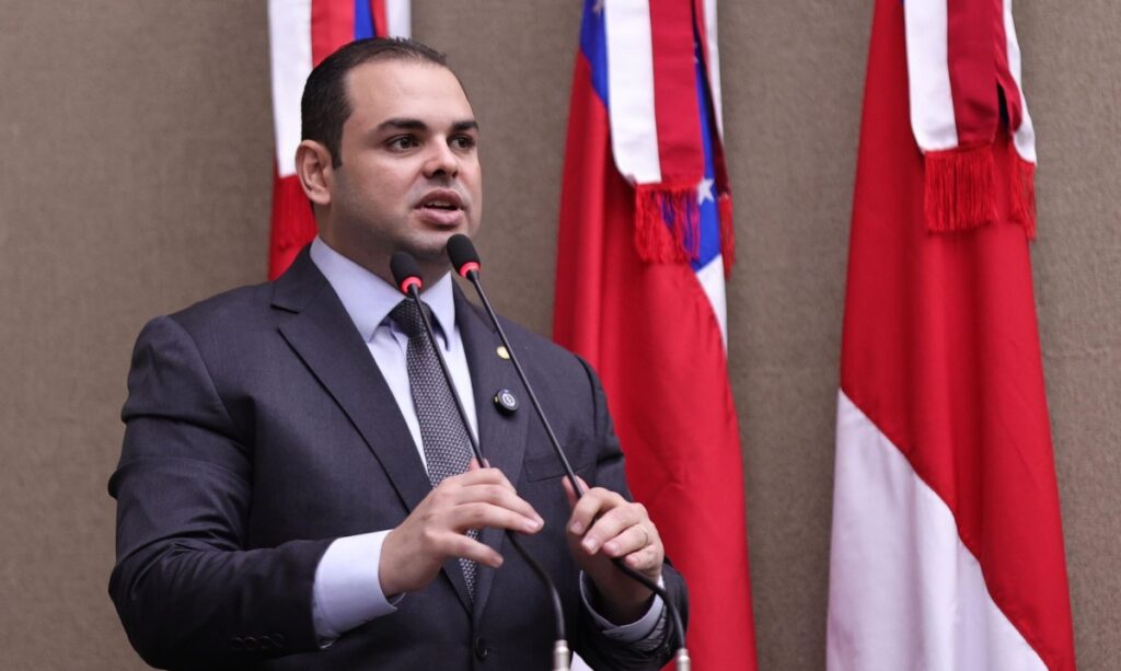 Lei de Roberto Cidade fortalece combate às arboviroses durante as chuvas no Amazonas