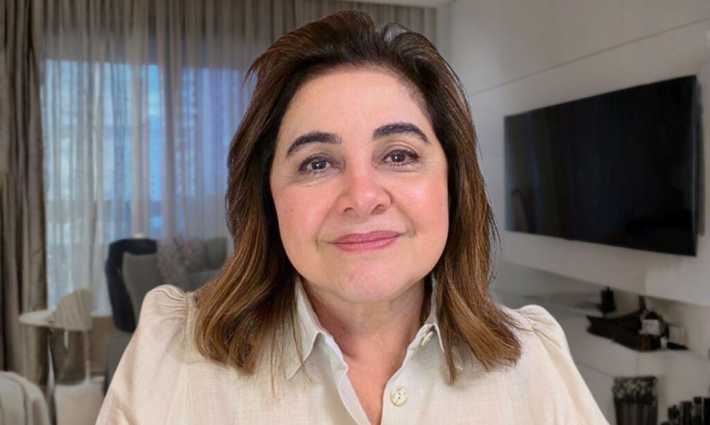 Maria do Carmo ganha destaque nas pesquisas e traz saúde para o centro do debate com lançamento de 22 perguntas.