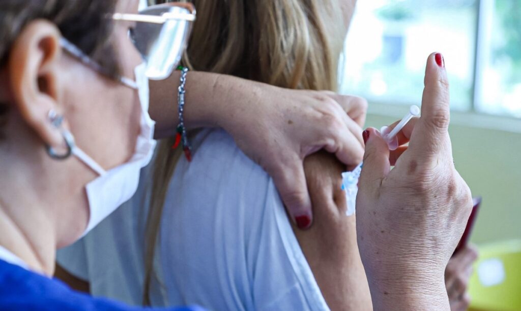 Vacinação contra influenza em Manaus tem horário estendido a partir de hoje