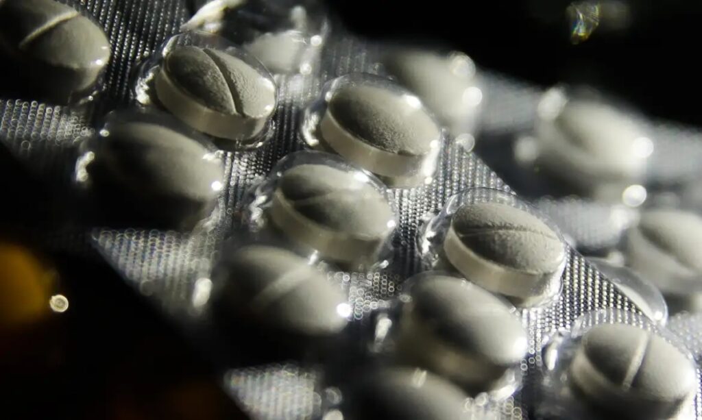 Legislação é aprovada para venda de remédios em estabelecimentos comerciais