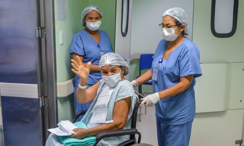 Ação de saúde da mulher leva serviços médicos para mulheres na capital e interior do Amazonas