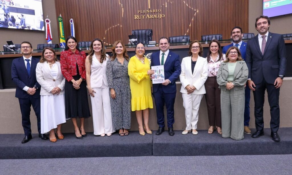 Roberto Cidade é informado sobre as contas do MP-AM para o ano de 2025